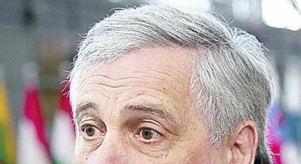 Ue, Tajani rassicura: governo stabile E Gentiloni chiarisce con Juncker