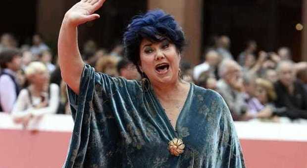 Marisa Laurito al teatro Trianon: via libera dall'assemblea dei soci
