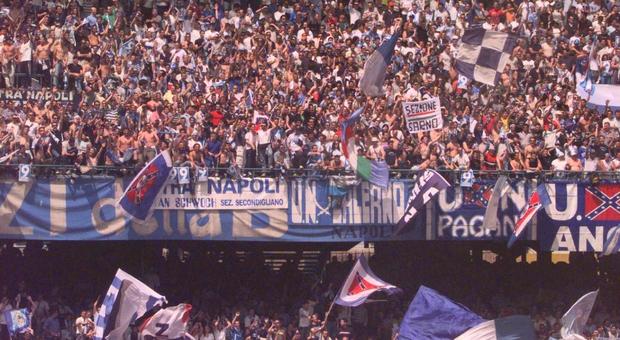Napoli-Brescia, settori scavalcati al San Paolo: Daspo per 5 tifosi