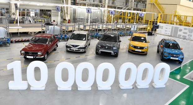 10 milioni di veicoli prodotti per Dacia festeggiati nello stabilimento di Mioveni in Romania