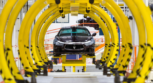 La collaborazione tra Siemens e Maserati ha ridisegnato i processi produttivi della fabbrica Giovanni Agnelli dove nascono Quattroporte e Ghibli.