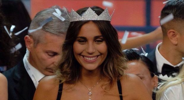 Miss Italia è Rachele Risaliti, 21 anni, di Prato: da 20 anni la fascia non andava in Toscana