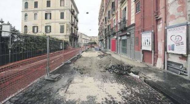 Fase 2 a Napoli, doppio cantiere a Chiaia ed è subito rischio paralisi