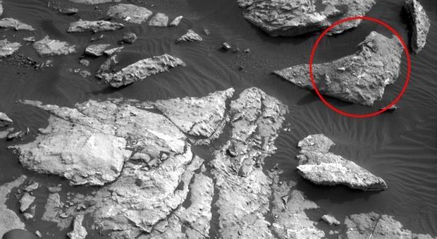 L'immagine della donna su Marte (Nasa)