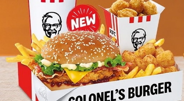 Il Colonel's burger con la lattuga