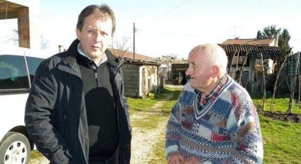 Carmelo Merotto (dx) con il sindaco Francesco Nardi