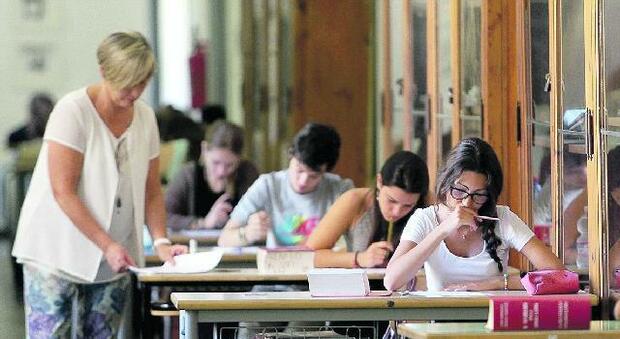 Maturità 2023 a Roma, studenti meno preparati. «Pochi 100 all'esame»