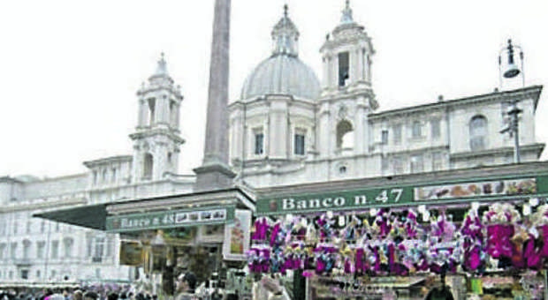 Piazza Navona, gli atti finiscono in Procura: «irregolarità macroscopiche» nell'assegnazione dei banchi