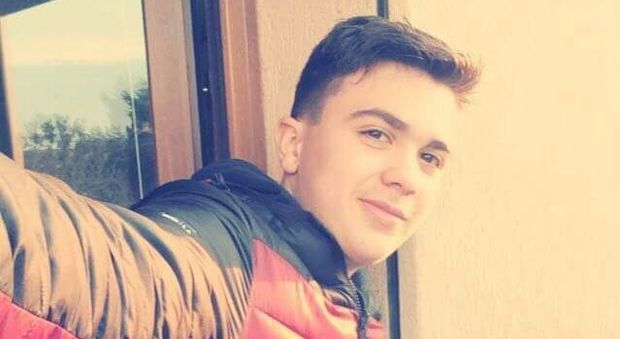 Mateo Hoxha, lo studente di Montebelluna morto a 16 anni