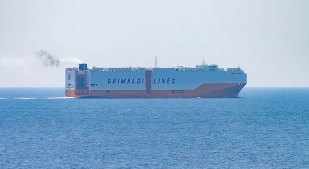 Nave cargo italiana della Grimaldi bloccata per alcune ore nel golfo di Sirte