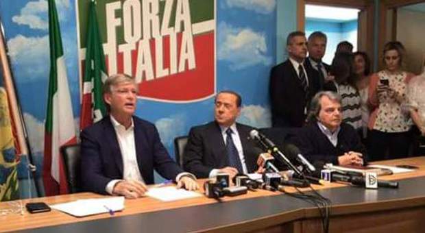 Il leader di Forza Italia a Padova con Marin (a sin.) e Brunetta
