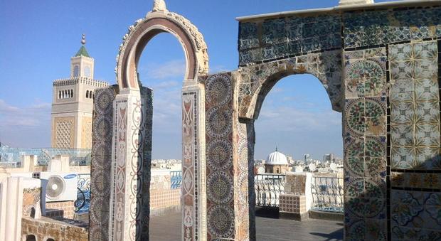Souk, profumi e antichi hammam: inebriante Tunisi