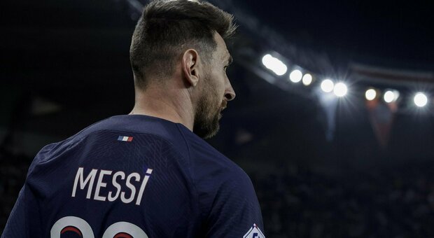«Messi ha scelto l'Inter Miami», lo annuncia il suo biografo. Ma Lionel aspetta sempre il Barcellona