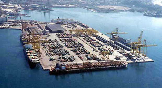 Il molo VII piastra per i traffici container del porto di Trieste
