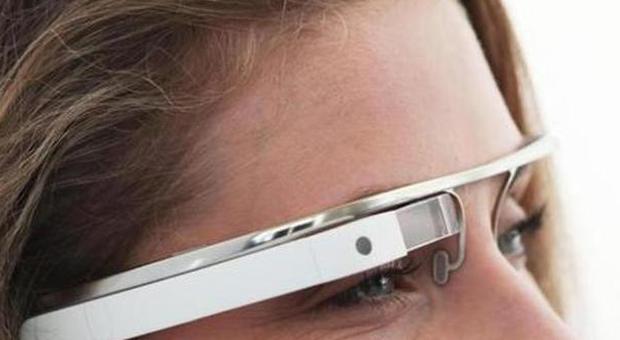 Google Glass, da guide al museo a compagni di viaggio in aereo