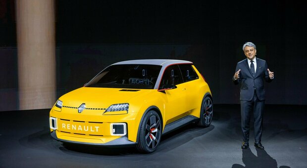 La sfida di Renault: «Auto elettriche, obiettivo produzione al 100% entro il 2030»