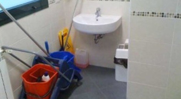 Secondo le Cub i bagni pubblici di Vicenza non vengono puliti adeguatamente