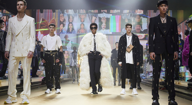 Dolce&Gabbana sfilano in streaming con #DGTogether: «La nuova collezione nasce insieme ai social»