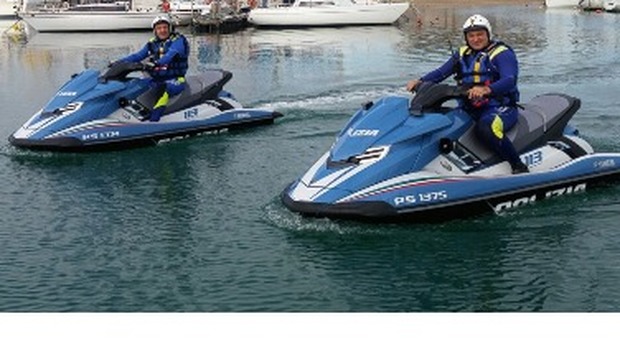 Manta, due moto d'acqua per i controlli della Squadra nautica della Polizia