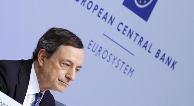 Bce lascia tassi invariati. Draghi sulle banche: paracadute pubblico possibile