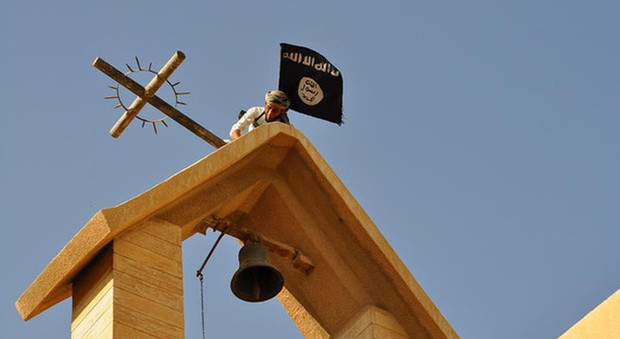 Isis, la chiamata ai lupi solitari: "Ecco l'elenco di chiese e locali in Usa ed Europa da attaccare"