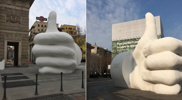 Mistero a Milano, spuna un Like gigante in strada: e il web si interroga