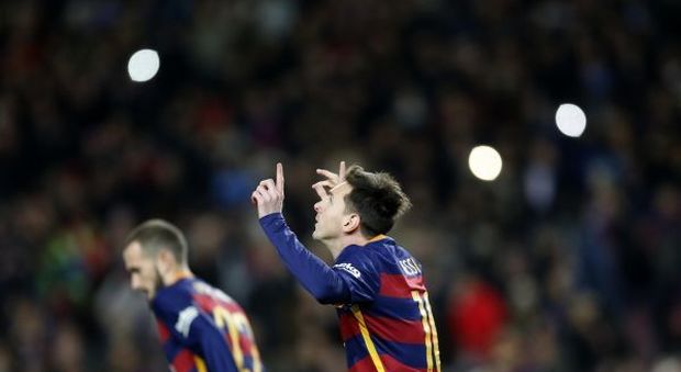Leo Messi del Barcellona, classe 1987, esulta dopo aver segnato all'Athletic Bilbao