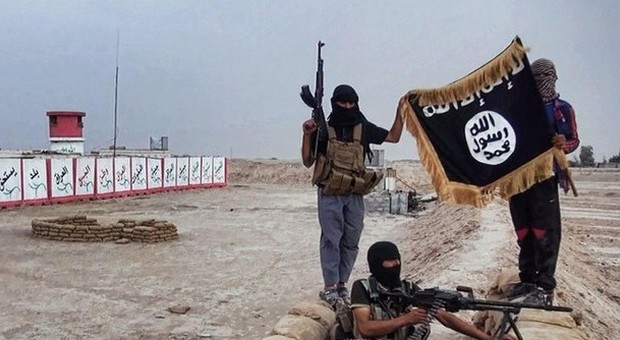 Isis in crisi economica:lo stato islamico risponde annunciando una propria moneta