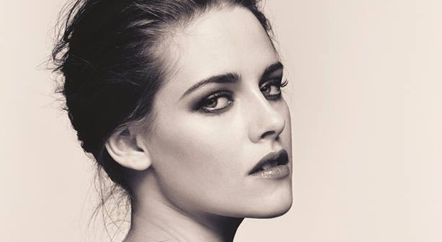Kristen Stewart, sensuale per la campagna di Balenciaga