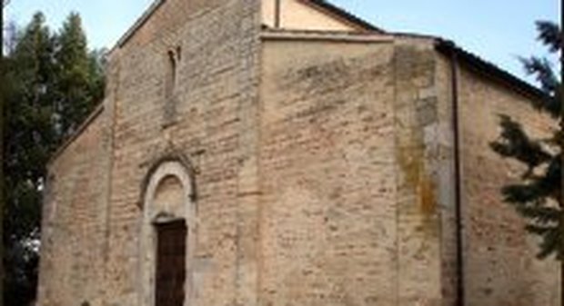 Pesaro, ladri sacrileghi all'Abbazia di San Tommaso: rubate le offerte