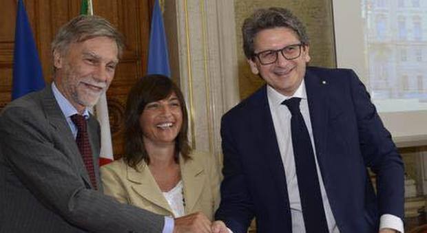 Porto: il ministro Del Rio firma decreto attuativo per gestione punto franco