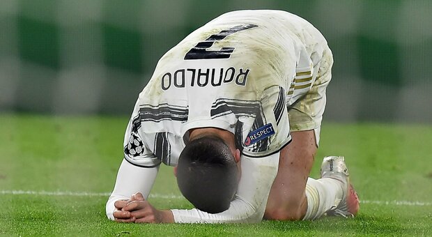 Ronaldo rompe il silenzio: «Per fortuna il calcio ha memoria, i veri campioni non si spezzano»
