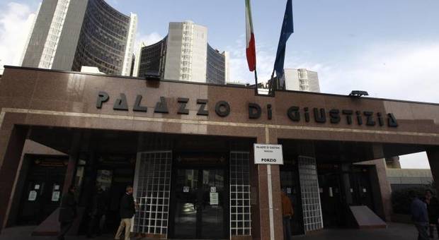 Napoli, sparisce il fascicolo in Corte d'Appello: a rischio il processo sul voto di scambio