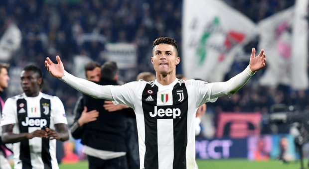 Juventus in volo in Borsa grazie alla tripletta di Ronaldo: titoli su del 17%