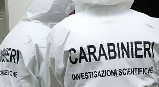 Bergamo, cadavere carbonizzato di un uomo in un'auto: si indaga per omicidio