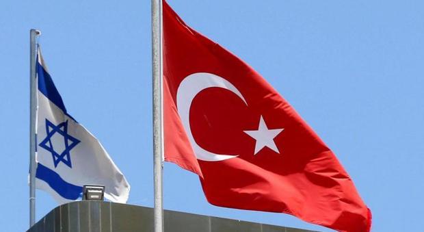 Turchia, attacco all'ambasciata di Israele ad Ankara: ucciso un assalitore