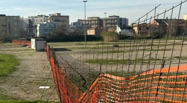 Ex Sacelit, meno posti per le auto: a Senigallia park ridotto dai lavori in darsena