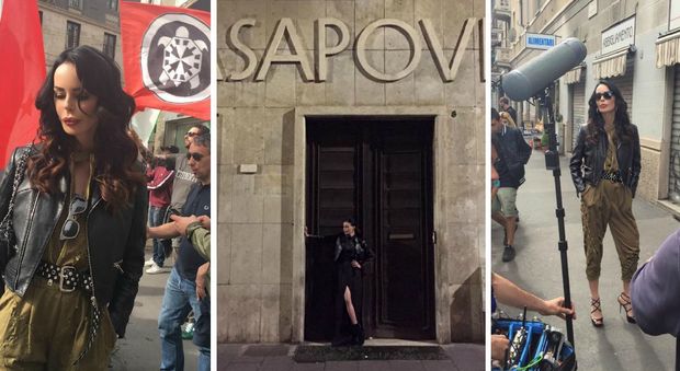 Nina Moric, foto in posa davanti alla sede di Casapound. L'ironia del web: "Il nero sfina"