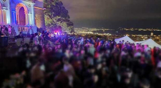 Napoli, Villa Domi sequestrata: party abusivo con 1.400 invitati