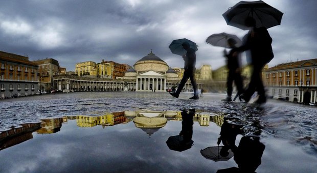 Campania, prorogata l'allerta meteo: ancora piogge intense e temporali