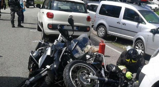 Carambola di auto sulla strada delle Dolomiti: 7 veicoli coinvolti, 4 feriti