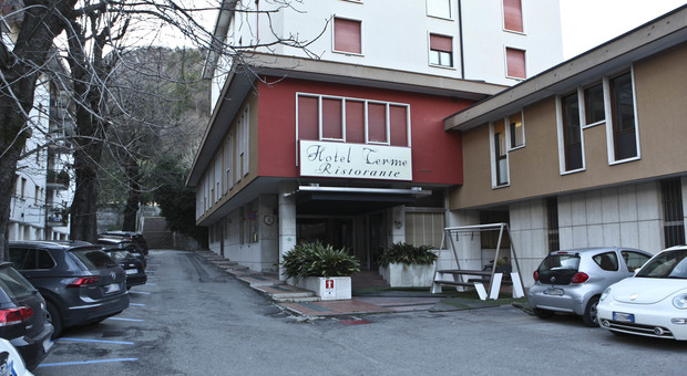 Mistero sullo storico Hotel Terme: chiuso da gennaio e non risponde alle mail