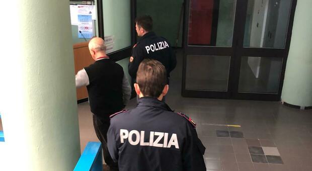 Scampia, 2 grammi di eroina e 150 euro: arrestato 19enne