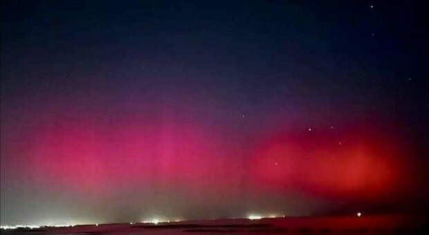Aurora boreale, cos'è la tempesta geomagnetica: il forte stress e lo sciame di particelle, ecco cosa è successo