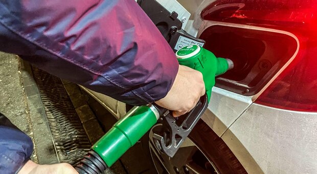 L'aumento del carburante è costato 9 miliardi agli italiani negli ultimi 6 mesi