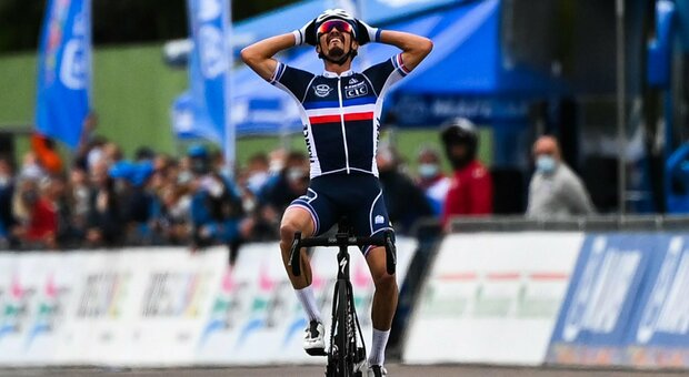 Ciclismo, a Imola trionfa Alaphilippe nella prova in linea dei campionati del mondo
