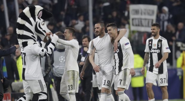 Juventus-Atletico Madrid, l'Europa celebra Ronaldo: «Cristiano re della Champions»