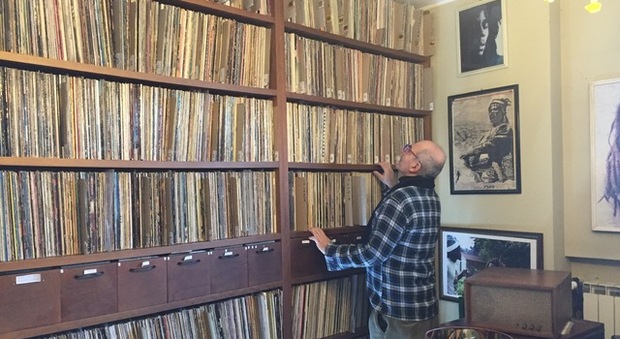 Carlo pistacchi e la sua raccolta di dischi