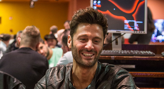 Filippo Bisciglia dalla tv ai tavoli da poker: "Io eterno secondo"