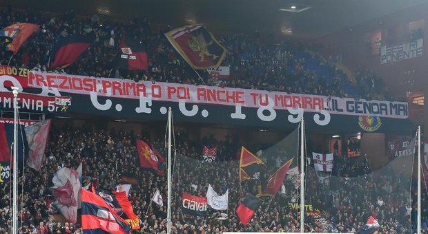 Genoa, i tifosi della curva Nord contestano il presidente Preziosi